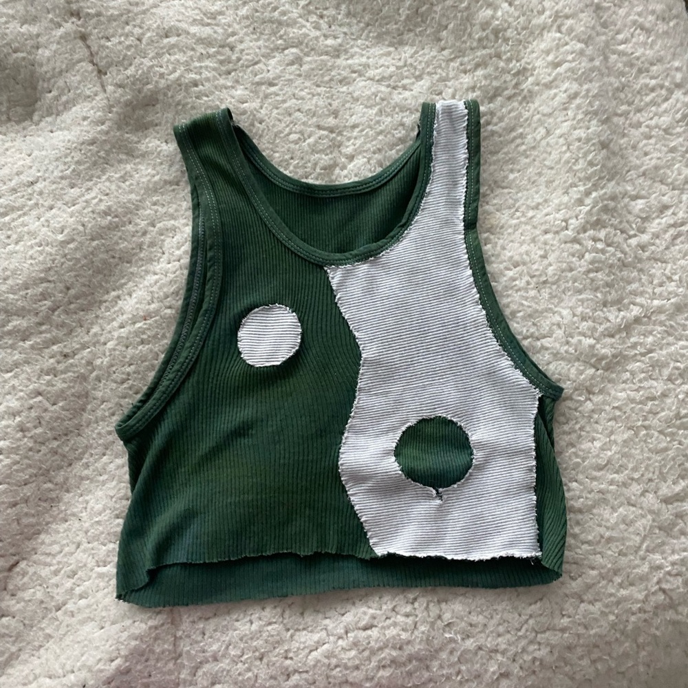 yin yang top